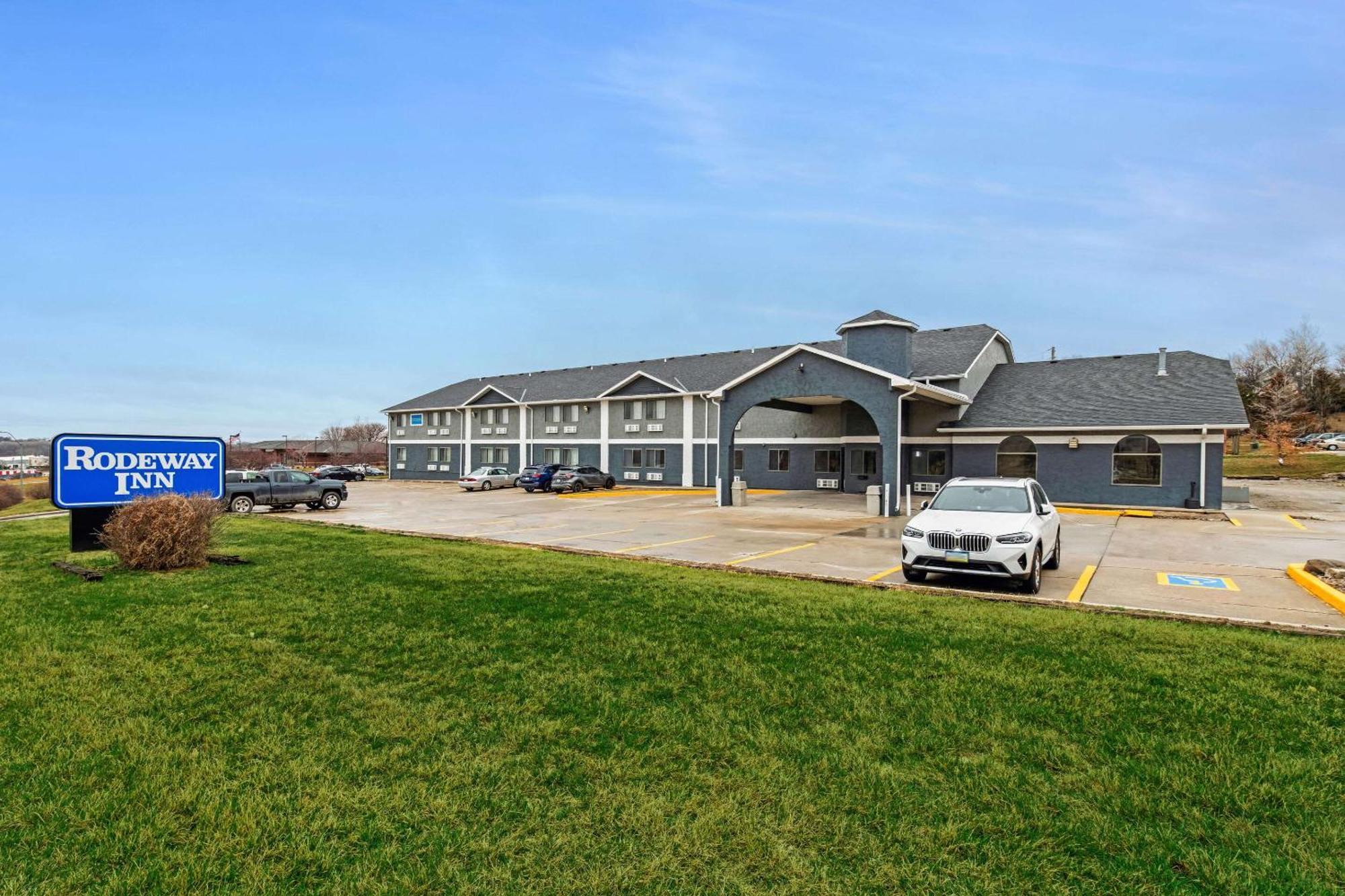 Rodeway Inn Red Oak Exteriér fotografie