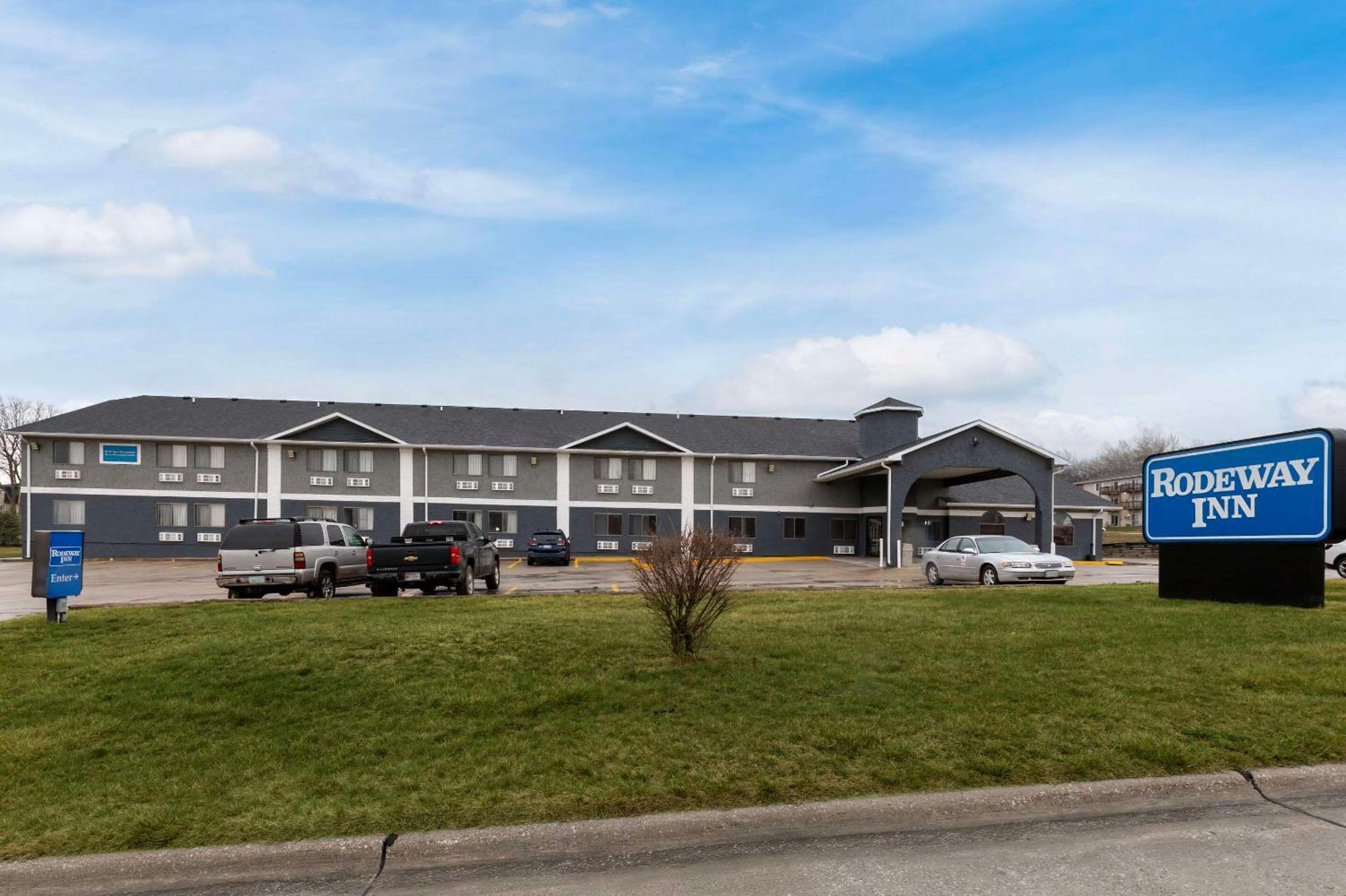 Rodeway Inn Red Oak Exteriér fotografie
