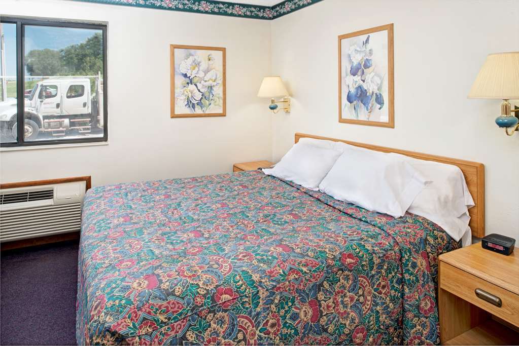 Rodeway Inn Red Oak Pokoj fotografie