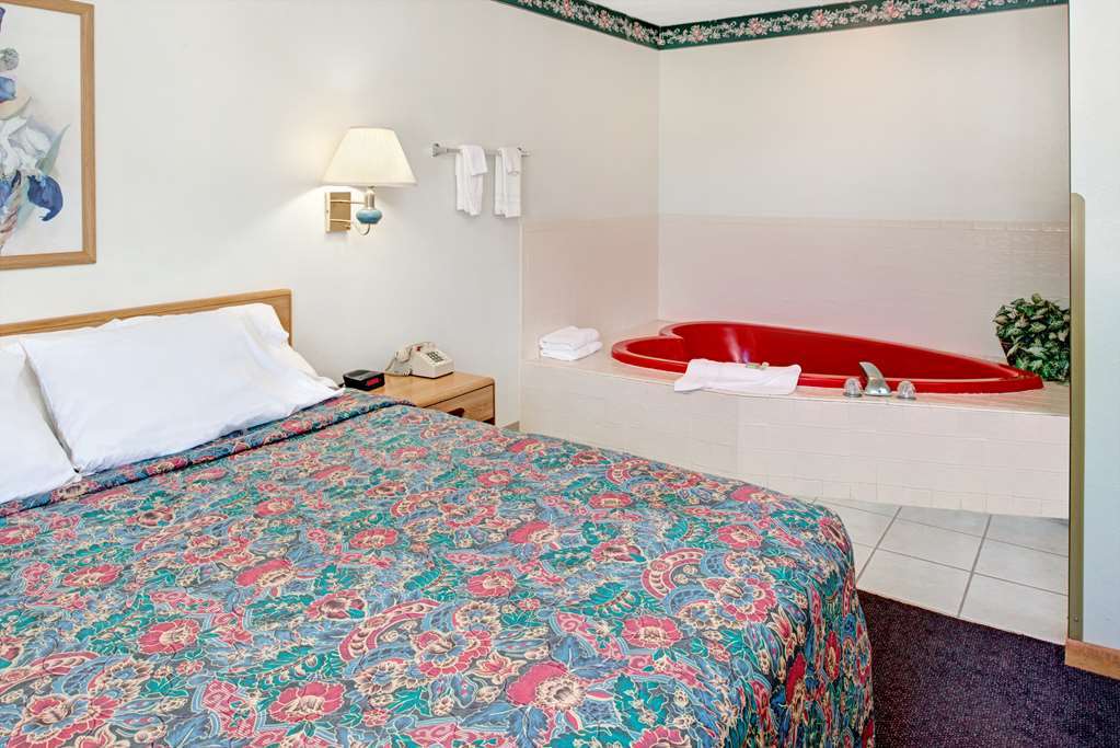 Rodeway Inn Red Oak Pokoj fotografie
